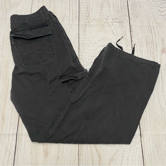 Levi's 94 Baggy Cargo Pants Charcoal/Black Women’s size 28 - Picture 2 of 12